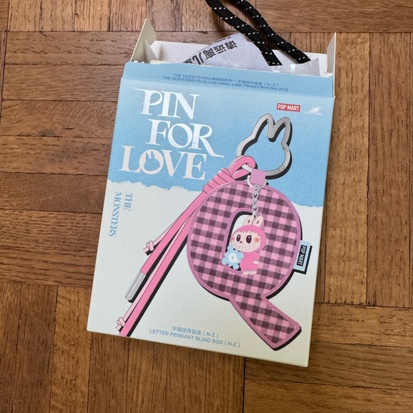 Labubu Pin For Love Letter Pendant Blind Box “R” Pop mart - Picture 2 of 7